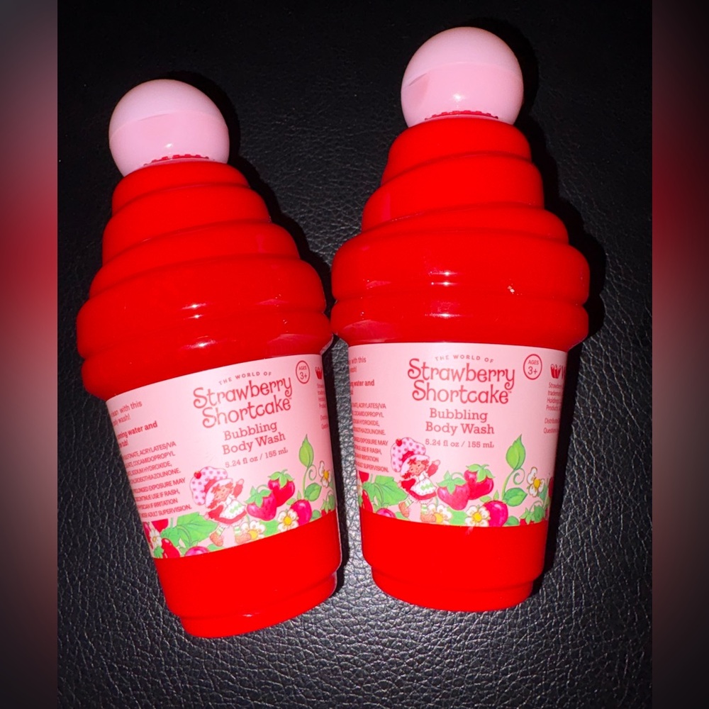 Strawberry Shortcake Bubbling Body Wash - Red